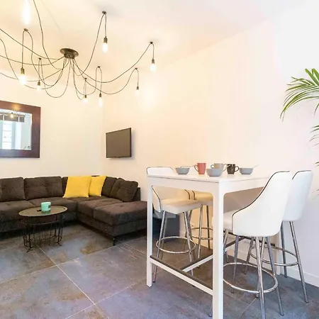 001 Safranier With Private Jacuzzi Casa vacanze